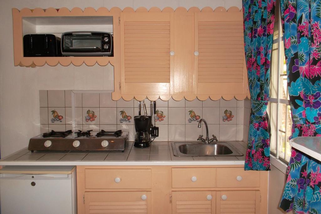 Beach Guest House Cleverdale Bridgetown Zewnętrze zdjęcie